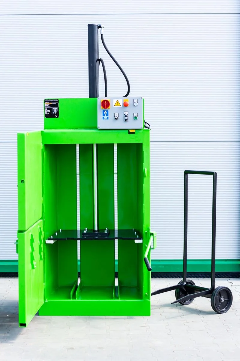 Vertikální hydraulické lisy